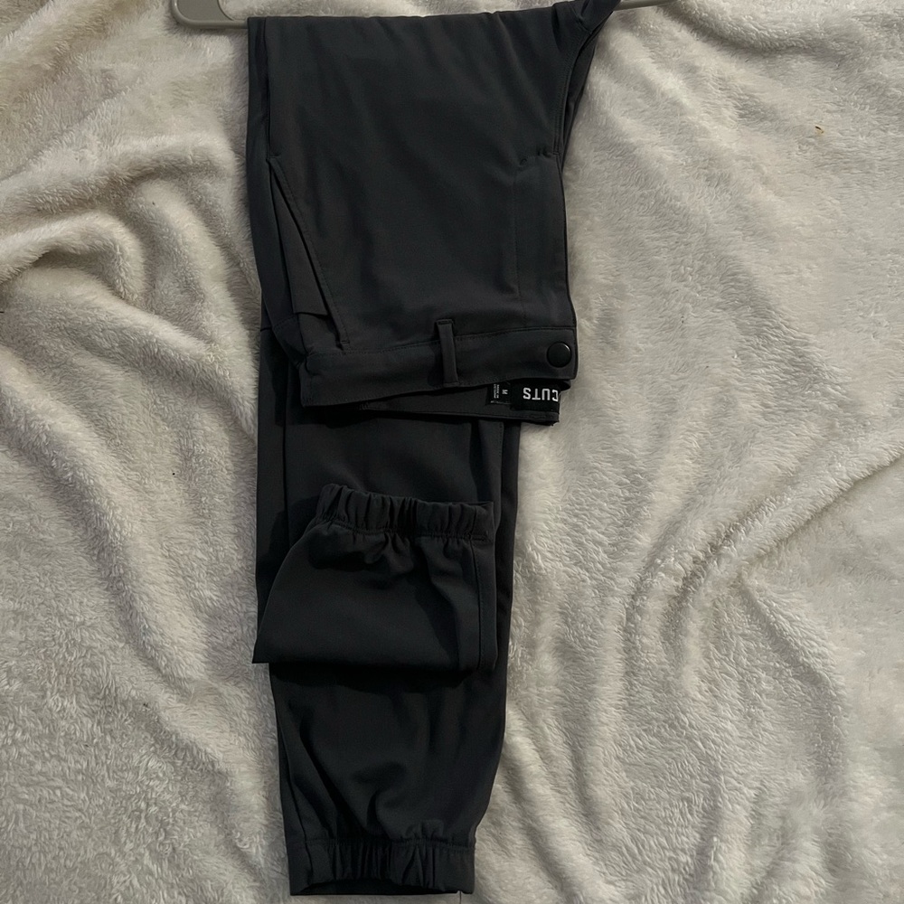 Cuts AO Jogger